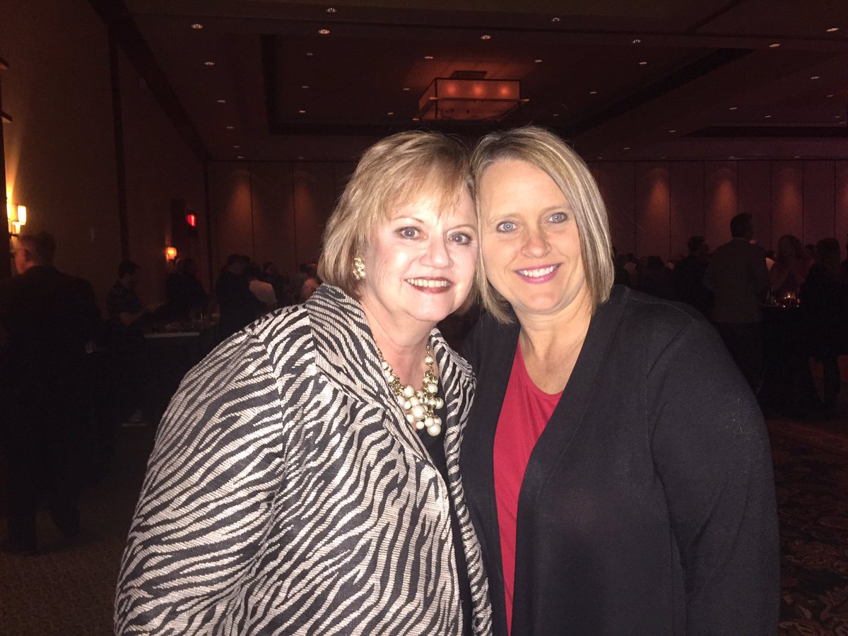 JulieThannum's tweet image. So honored to have @NSPRA President Susan @hardybrooks in the Lone Star State this week @tspra #TSPRA16 #PRFit
