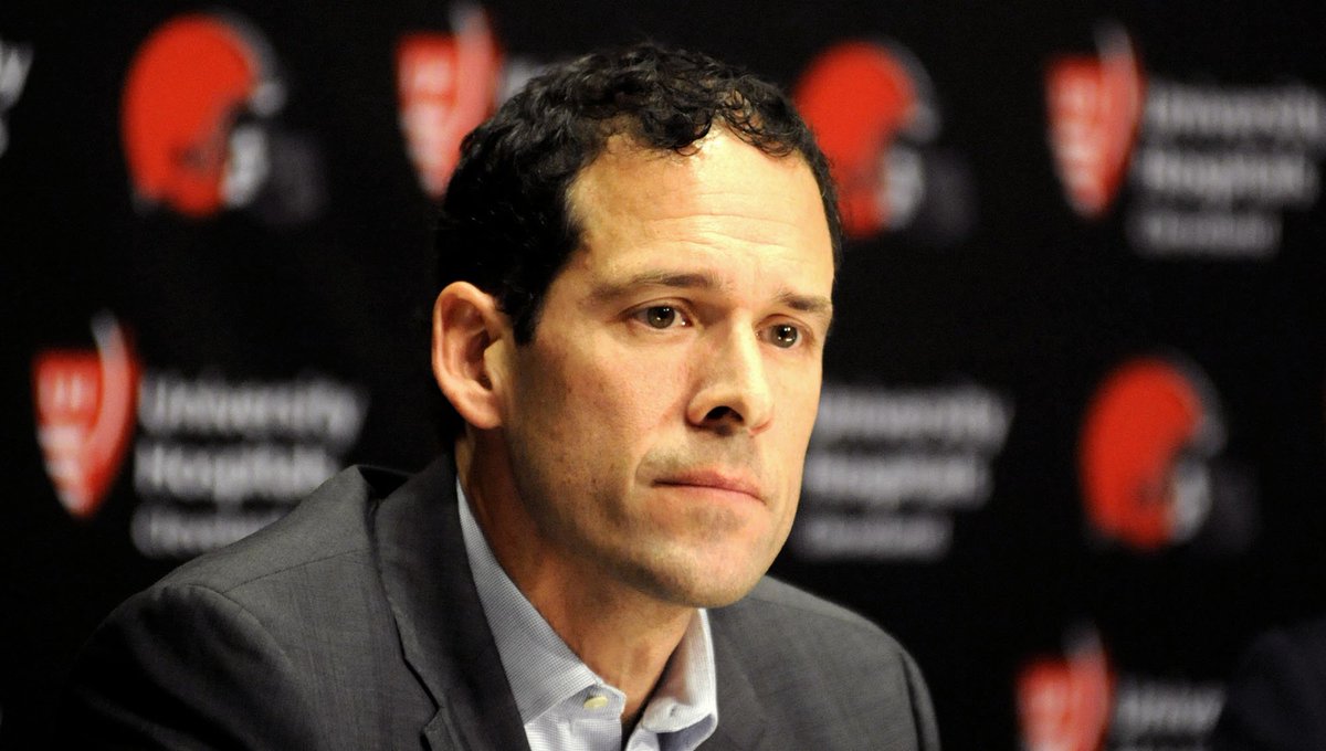 Browns Front Office Worried They Completely Botched NFL Combine Interview onion.com/1QfpODi
