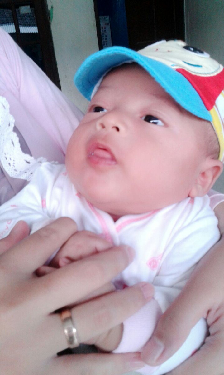 BabyGemes's tweet photo. Jalan2 sore sama bunda....
#SomethingsSpecial https://t.co/gLMJS5h8tc