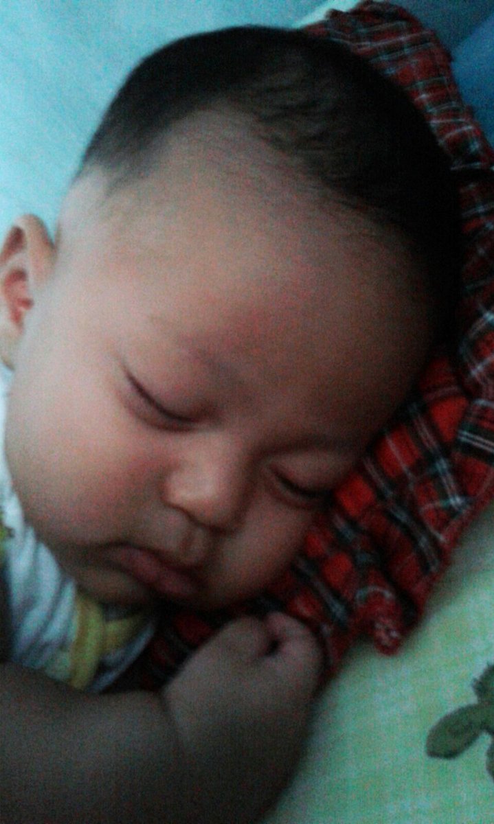 BabyGemes's tweet photo. 1/4 year Old My Age
#KamuGaulVicky https://t.co/AzsVxBzPhz