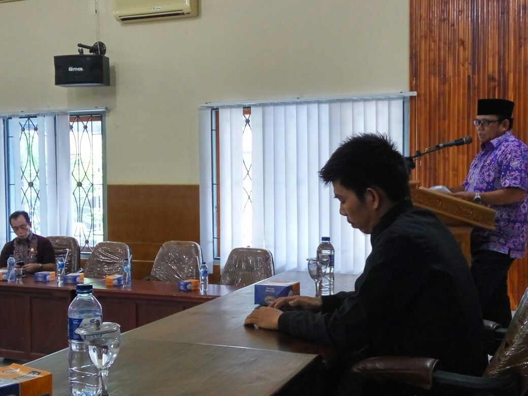 Wabup Sarolangun, Fahrurodji, mewakili Bupati Sarolangun Cek Hendra yg lg kunker ke sebuah kecamatan #GerilyaNegeri