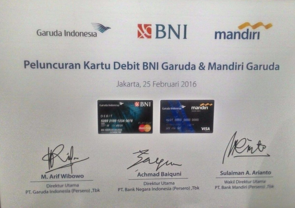 bankmandiri's tweet photo. Peluncuran kartu dilakukan oleh Menteri BUMN, Wadirut Bank Mandiri, Dirut @BNI46 &amp; @IndonesiaGaruda #beritamandiri https://t.co/LVw4iQr6DB