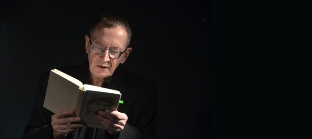 Šovakar pieplokam pie datoru ekrāniem - Jānis Rokpelnis lasīs dzeju tiešraidē satori.lv/raksts/10850