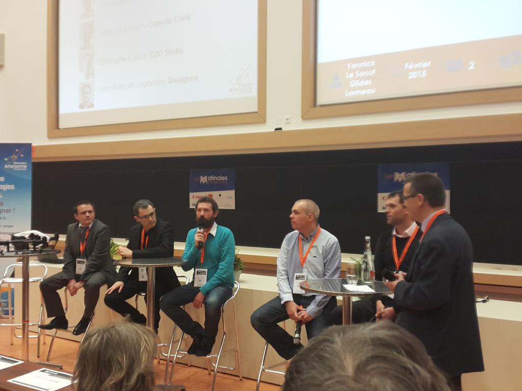 Gwenneg_bzh's tweet photo. 3ème table avec #microbs #capsulecode #O2Ostudio @gwagenn35 @RennesAtalante #startup2016 #Bretagne https://t.co/FoOlUywbfE