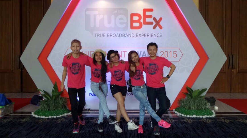 praginagong's tweet photo. pengisi acara event truebex #latepost https://t.co/pXUQhqC365