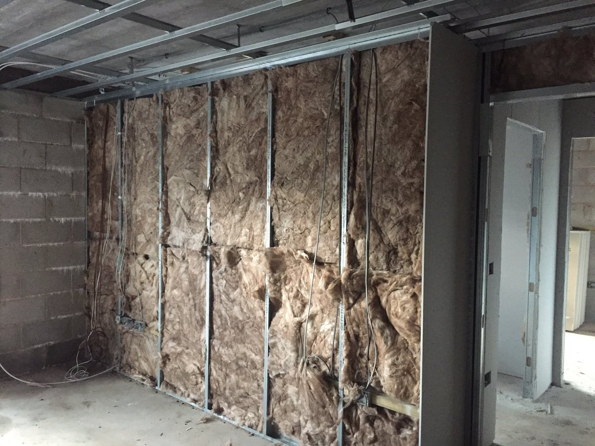 lucyStResidents's tweet photo. Lucy street block being boarded ready for plastering @mellwoodltd @laneenduk @wilcowan @TalkTrafford https://t.co/LMPgASREQH