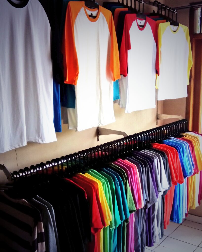 Ready stock kaos polos &amp; Reglan size s,m,l,xl free order partai besar &amp; kecil,chat via 5766D004/082127601670 Eginova