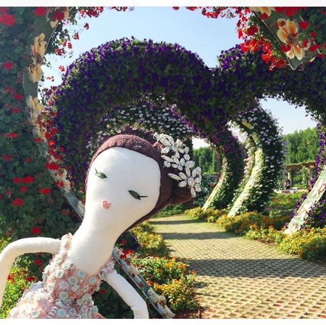STARTWorld's tweet photo. Our dolls going around thetown!#SupportSTART #AnnexBurjKhalifa @The_Dubai_Mall @DumyeDolls @sauceloves @BurjKhalifa https://t.co/o0sUocv6K0