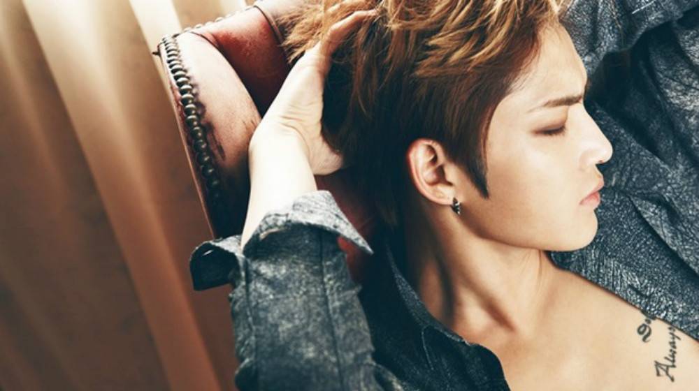allkpop's tweet photo. JYJ Jaejoong will be holding a hologram concert in Seoul!  https://t.co/nV0DWM7xzu https://t.co/ZLZolkFUOH