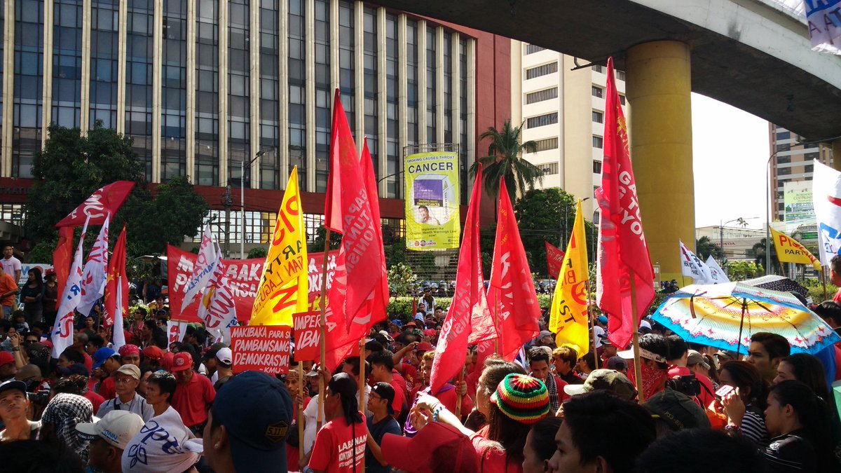 venzie's tweet photo. EDSA 2016: Bawal ang protesta 

#EDSA30 https://t.co/VmR7NLoI1I