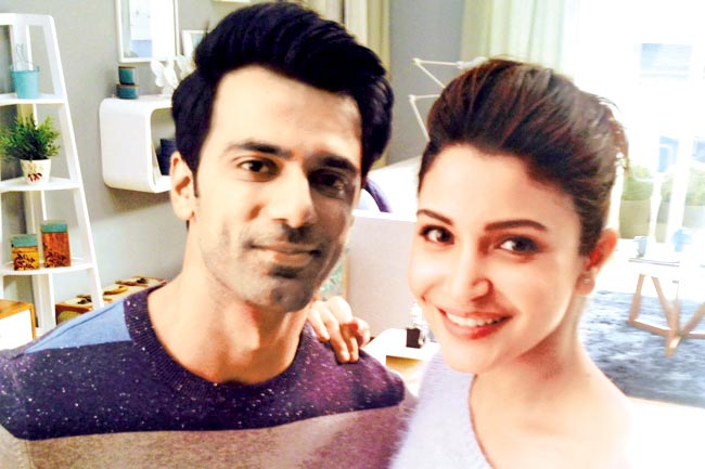 DMmovies's tweet photo. WATCH: @AnushkaSharma sends good wishes to @ApnAnuj for #LoveShagun!

https://t.co/ds6OkI62T0 https://t.co/hEaAqMY28m