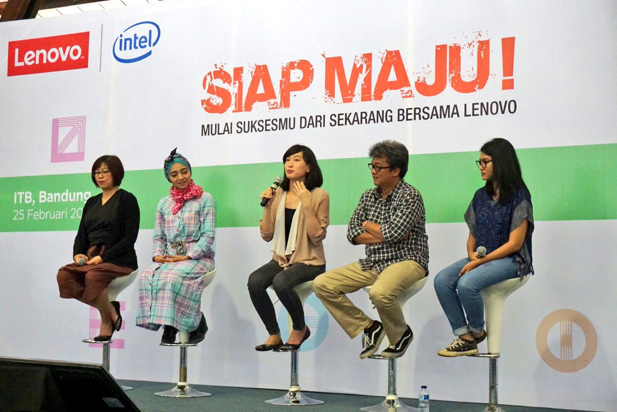 Fun times at #LenovoSIAPMAJU Bandung today with <a href="/ChikiFawzi/">Chiki Fawzi</a> &amp; Anto Motulz. Next stop: Surabaya!