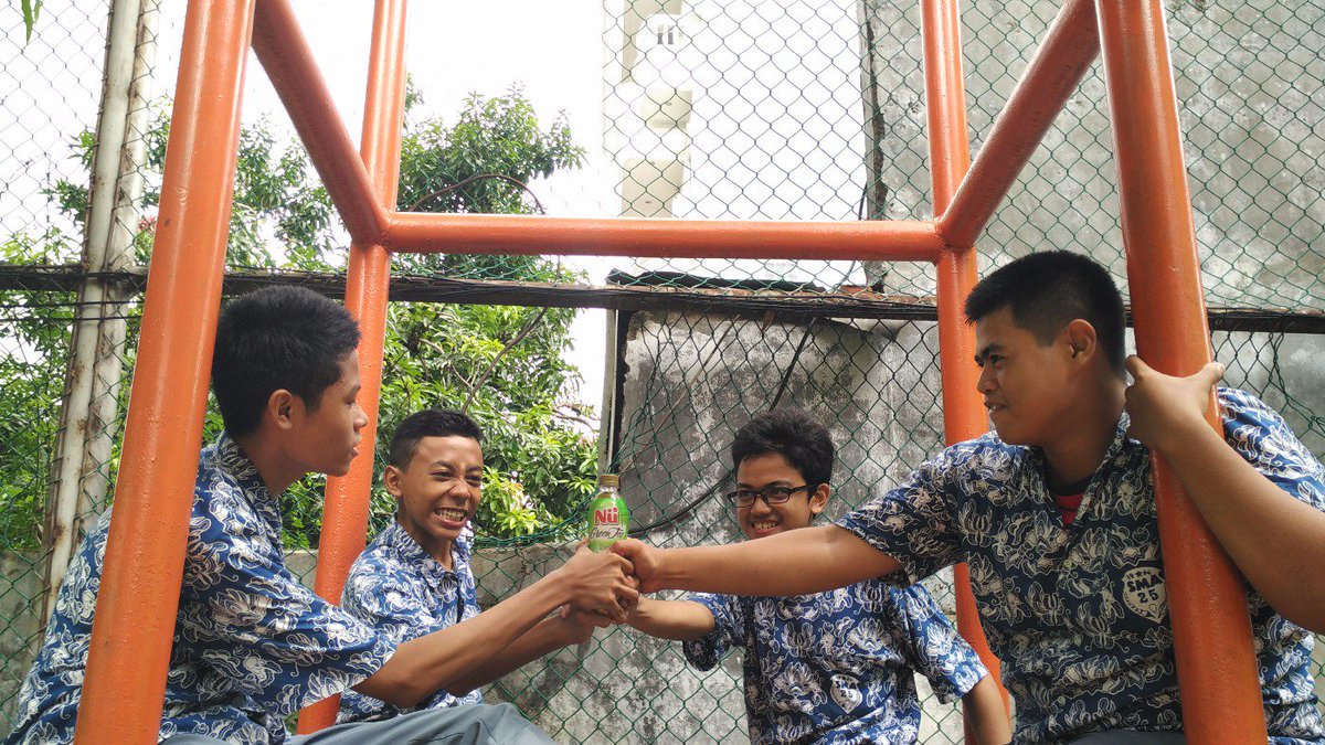 ghazygusti2's tweet photo. @nugreentea #NUCOTD #sman25 #jakarta satuuntuksemua https://t.co/v1yBlmT60q