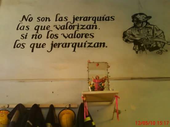 MSA_ConsultingG's tweet photo. Completamente de acuerdo
#YoSoyBombero
#Valores #Jerarquías #Liderazgo #HQL https://t.co/PqHLe91JWw