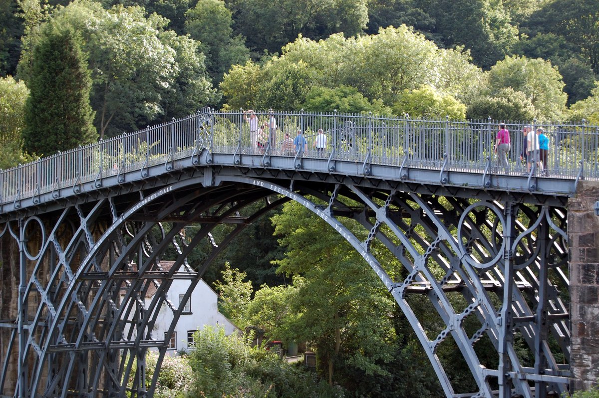 ICE_engineers's tweet photo. Telford's 'world wonder' Iron Bridge to get £1.25m restoration https://t.co/xjTc46hTxL #thisiscivilengineering https://t.co/NcgK4eR72A