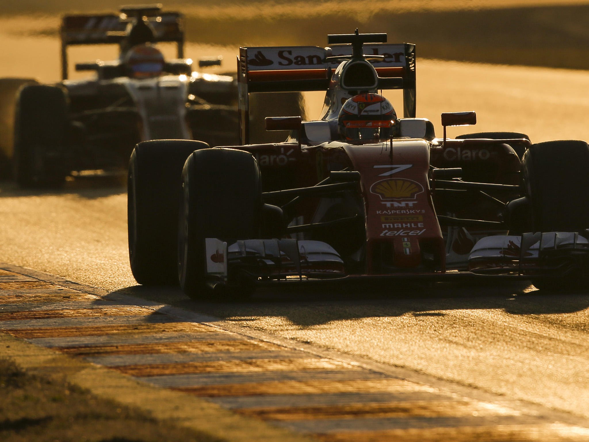 CcD1rbDWIAES8wP.jpg:large