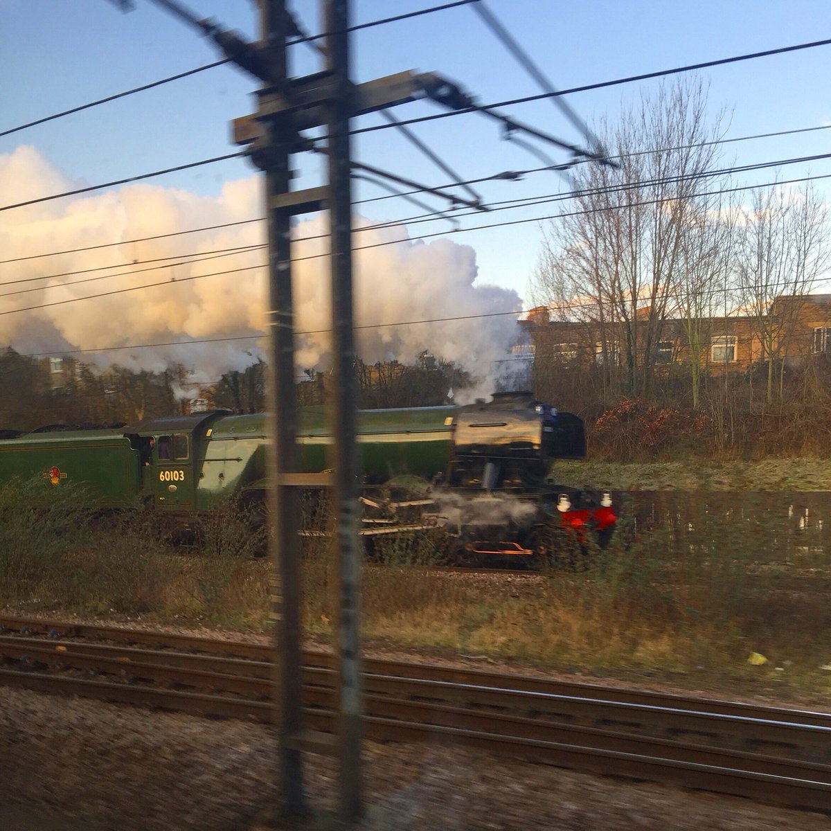 missgemo's tweet photo. Random early morning sighing of the #FlyingScotsman at Finsbury Park. https://t.co/x2nsiwZoTA