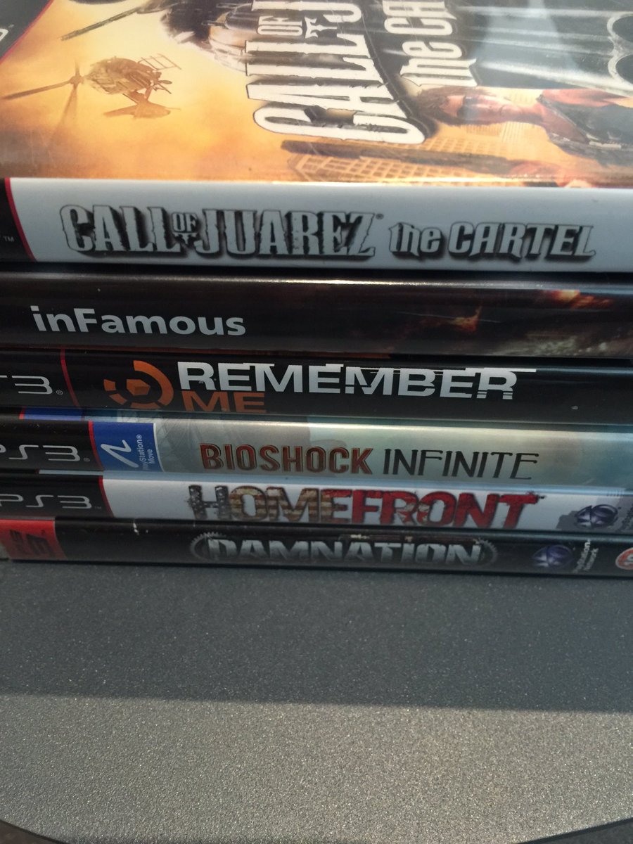elderlyons101's tweet photo. Last pickups for a bit now I think 😬 PS3 collection is super sized now 🙌🏻 #ps3 #ps4 #gamer #gaming #gamersunite https://t.co/yULSc1fdYq