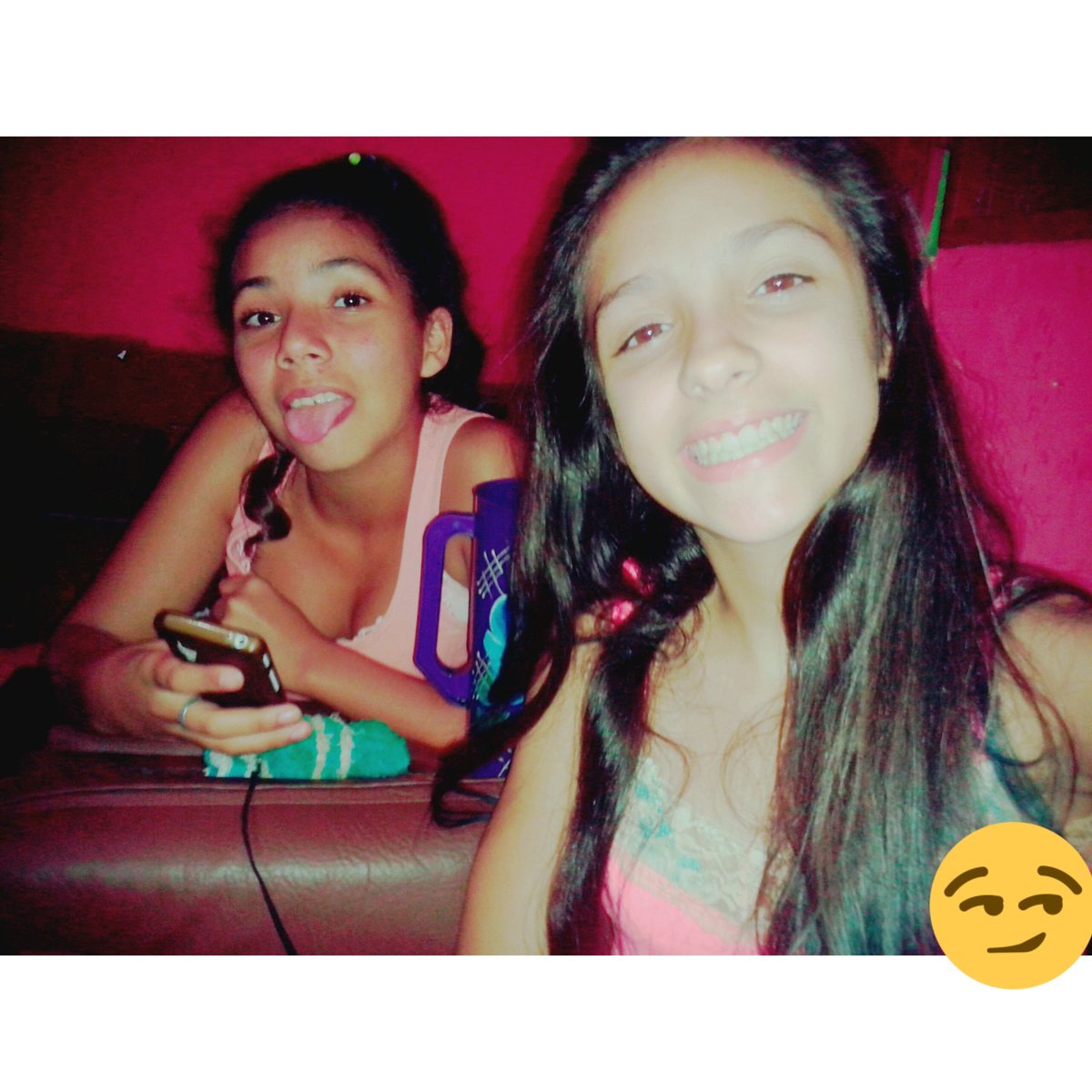 Maikozak's tweet photo. Mejor Amiga?No Hermana Por favor😍😍Te amo Idiota https://t.co/pNjsfz1Kw9