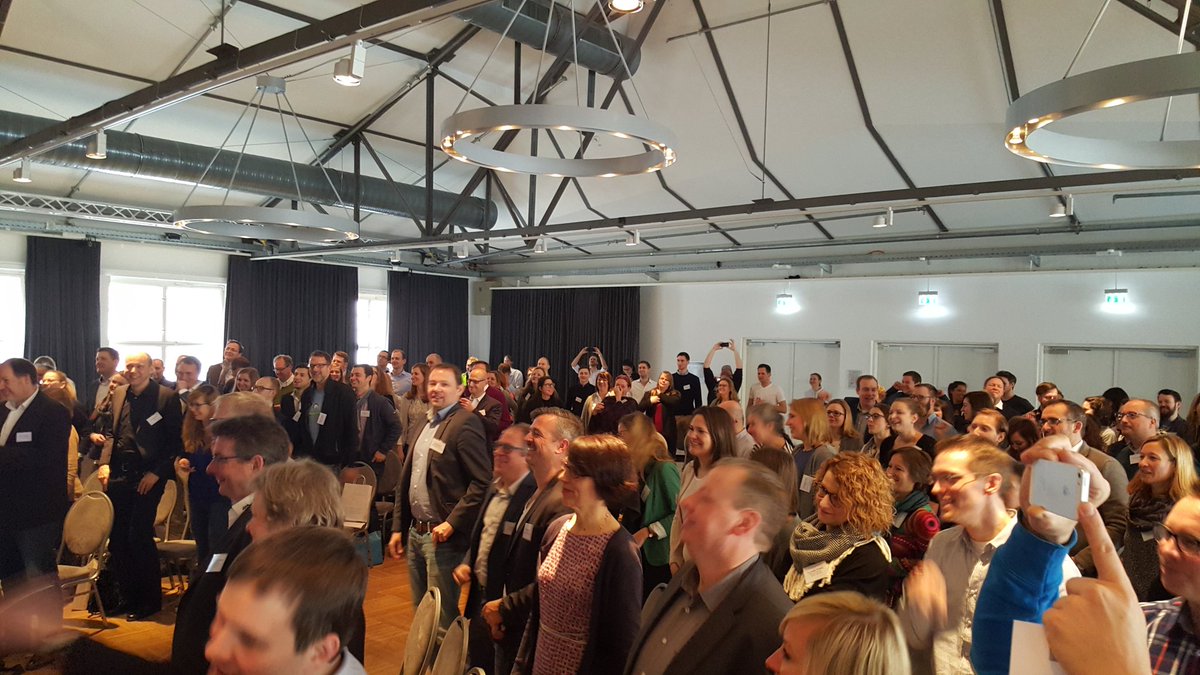 FelixBuenting's tweet photo. #hrbc16 #machdichlocker @JannisTsalikis kann auch Gangsta-rap https://t.co/7zjn5FWxjk