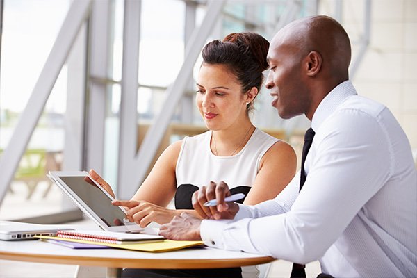 HRGrapevine's tweet photo. Do expensive clothes make better employees?

https://t.co/tyIDJuKOPh #HR https://t.co/54L7d7oidA