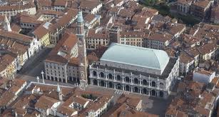 FrancescoOngar3's tweet photo. #vicenza città dell'oro! Visita con noi un tipico laboratorio orafo!
Per saperne di più, contattami! https://t.co/W2T3TgYRuD