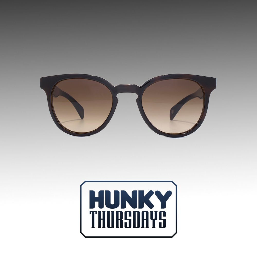 HELLOmagIndia's tweet image. Complete your look with this @PaulSmithDesign's sunglasses
#hunkythursdays #onlyformen #hellomen #helloindia