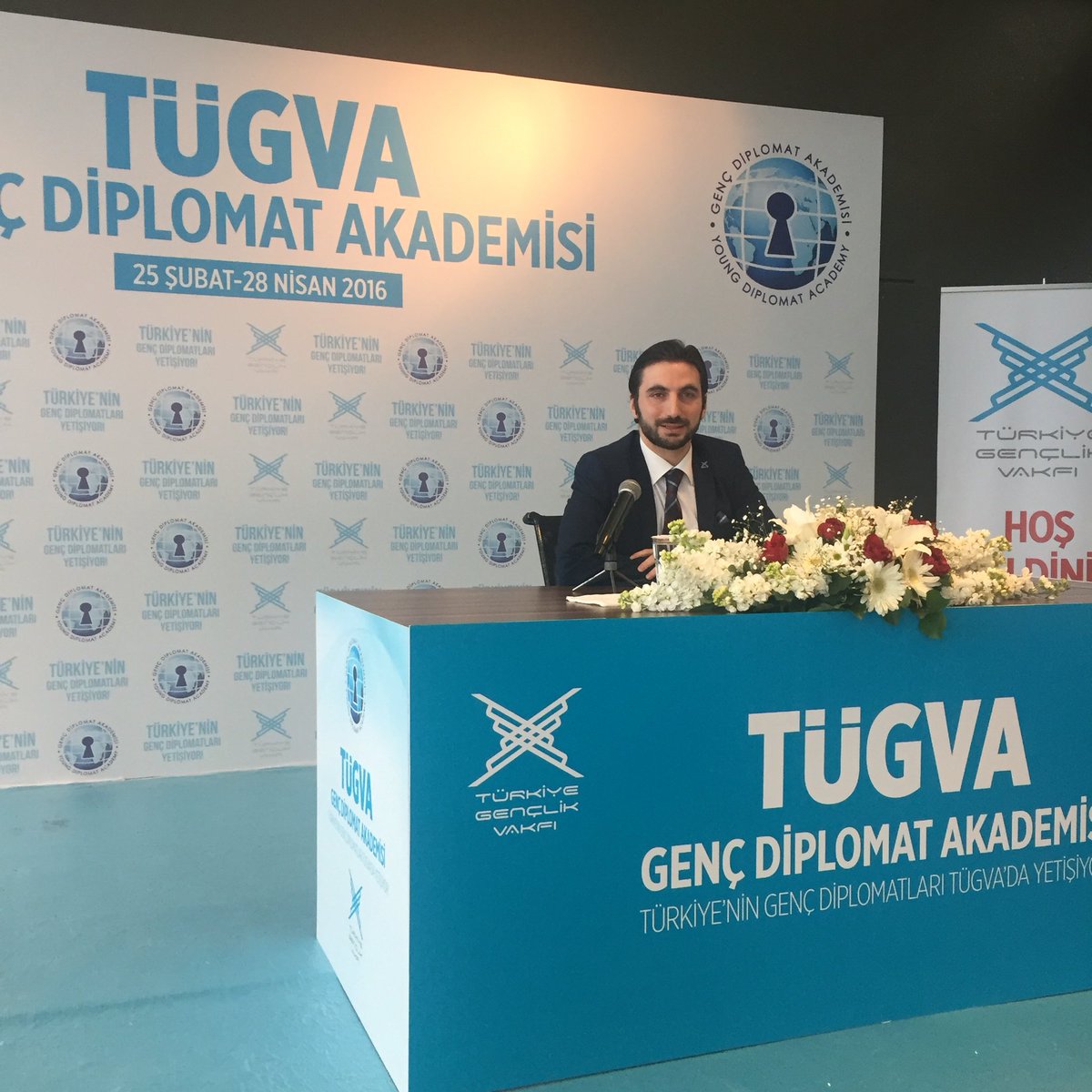 DiplomatAkademi tweet picture