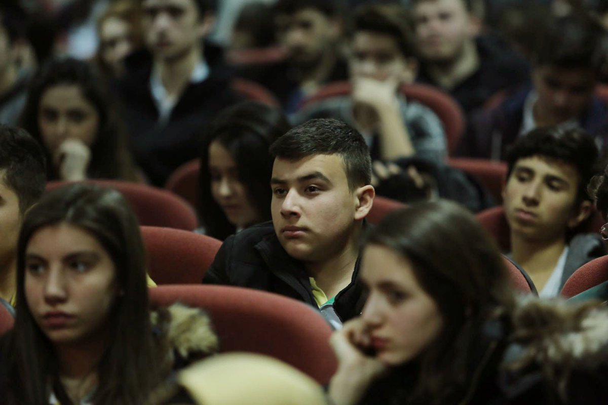erdogantok55's tweet photo. Prof.Dr.Ahmet Şimşirgil'in anlatımyla Osmanlı'yı Doğru Anlamak konulu konferansımız da öğrencilerimz ile bir aradayz https://t.co/cnzrFN7SwI