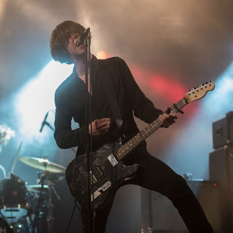 Gigwise's tweet photo. Catfish + The Bottlemen storm #BRIT2016 to beat Wolf Alice to British Breakthrough https://t.co/cLRFqPS5PD https://t.co/u2sxZmMU4p