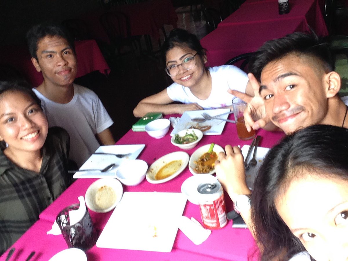 AlexicateMe's tweet photo. Earlier with Gat Rizal's characters 😝😂 tiring but fun👍 #julibee https://t.co/sbjykuhOrq