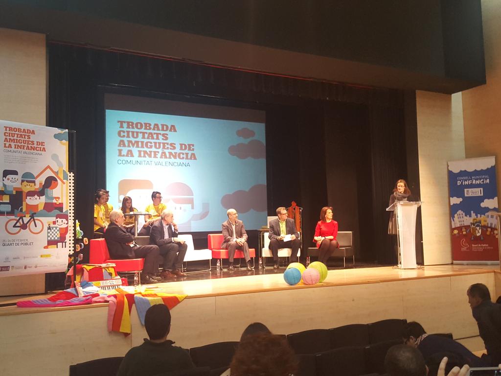 QuartJove's tweet photo. Carmen Martínez,  alcaldesa de #QuartdePoblet inaugura la trobada #CAItrobadaCV #XarxaJove https://t.co/ZV2o9D6uGo