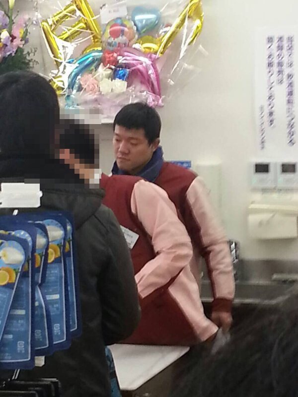 本日、例の和歌山のセブンイレブンで亀田大毅選手の様に働かせ頂きまし