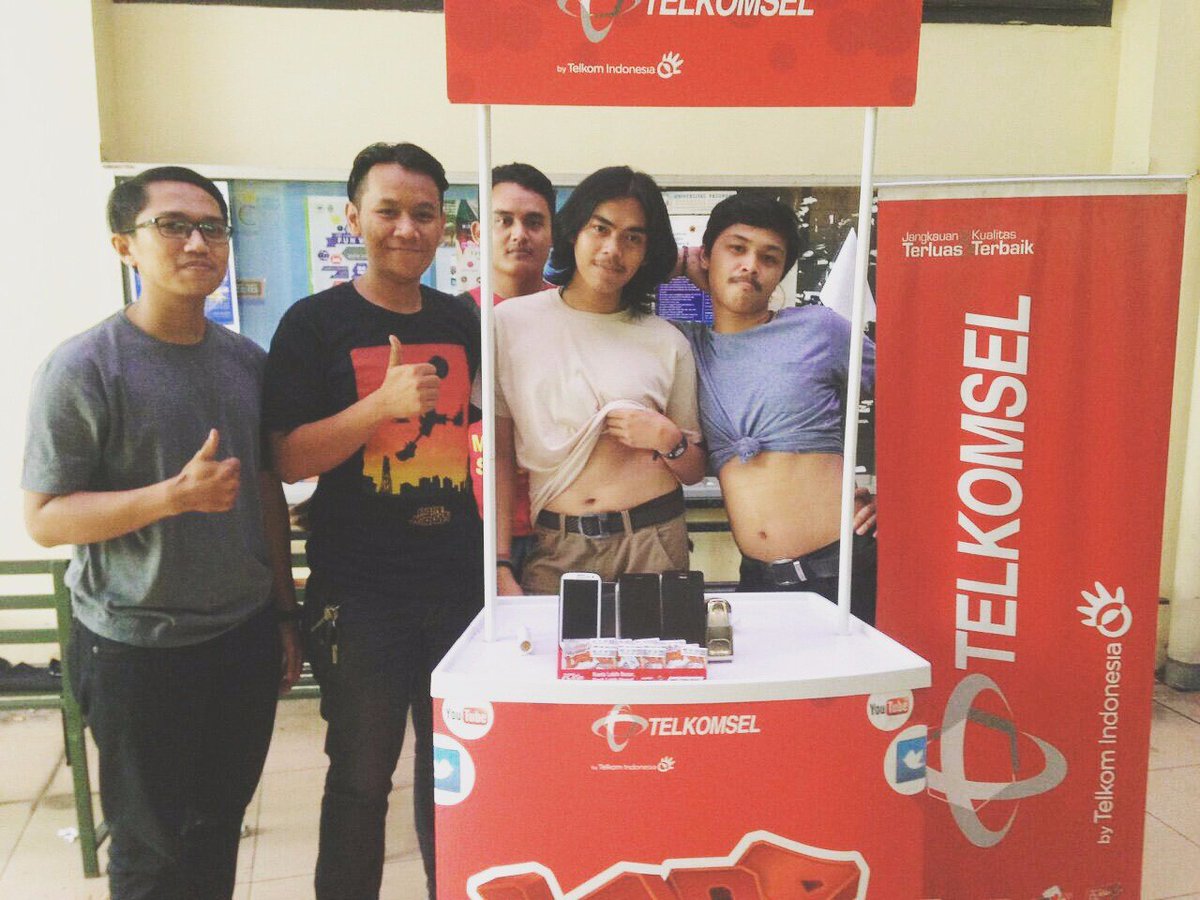HIMASPA_UNPAS's tweet image. Yuk beli Simpati loop kuota 3,1gb
harga:
55rb/pcs
Kita juga buka stand di kmfe 😉 @Telkomsel @LOOP_ID @infoUNPAS