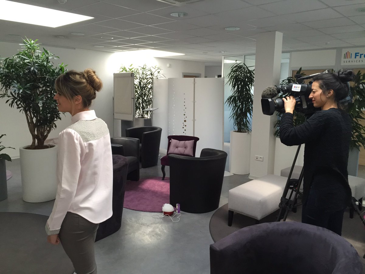 ml_clothes's tweet photo. France 3 est passé hier pour un reportage sur la marque! Rendez vous ce soir! https://t.co/uc8HAqfcEa