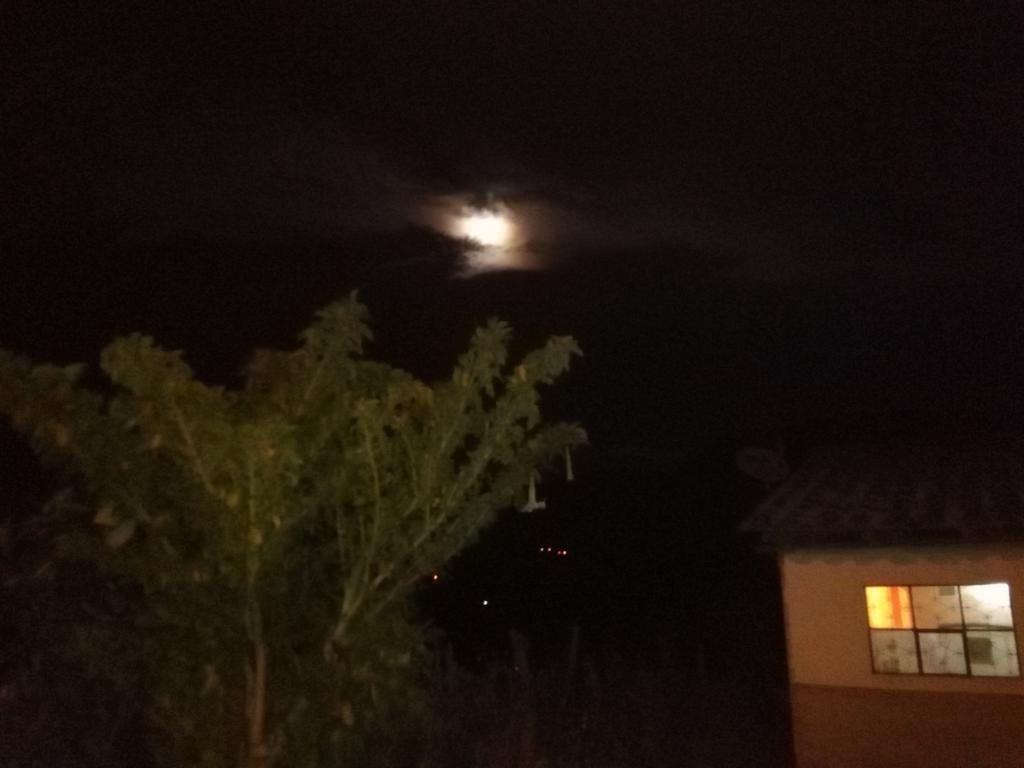 c_paspuel's tweet photo. Hermoso atardecer y una bella noche de luna desde Huaca - Carchi - Ecuador fantástico... https://t.co/NqhEUK9xuy
