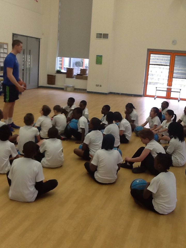 Our PE LI is to be able to dribble with the ball to beat a defender. Today Foxfield, tomorrow the NBA's! <a href="/foxfield/">FoxfieldPrimary</a>