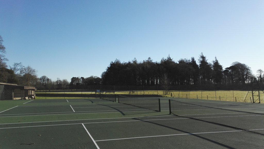 Exerciseyolife's tweet image. Smashing morning again. #tennis #ExerciseYourLife #Bridgend #MerthyrMawr
