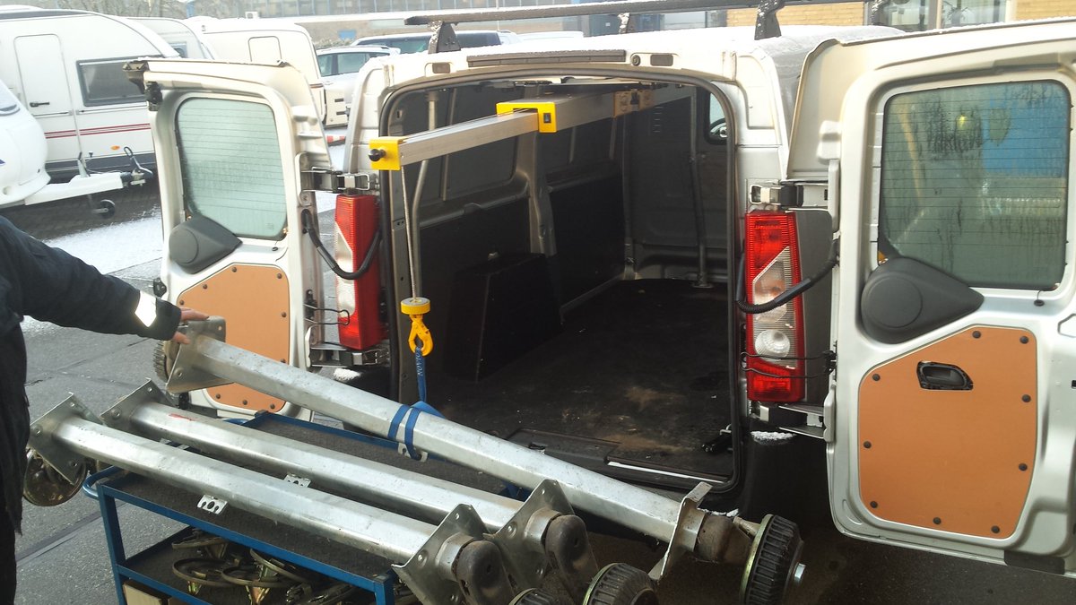 The First user of the Easyload Compact in Action.