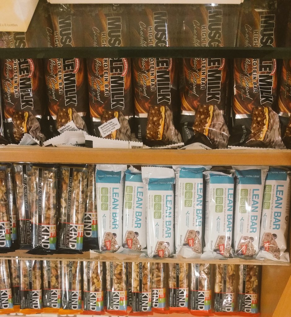 Crabcountess's tweet photo. Ohhh! My life is complete! Wish I could stock them all 🏡 @GNCLiveWell #gnc #leanbar https://t.co/j55GephO4E