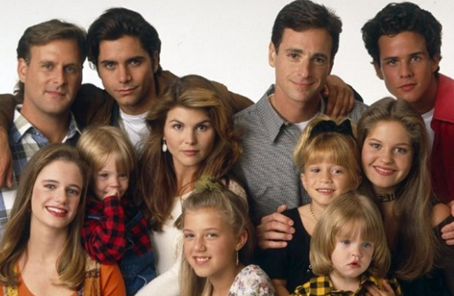 Her er onkel Jesse, Danny og D.J. i dag: bit.ly/1mZeUps
@Fullerhouse #serier #nostalgi <a href="/candacecbure/">Candace Cameron Bure</a>