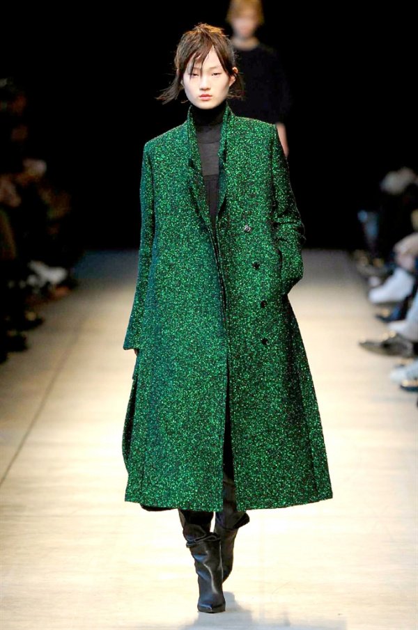 MilanFW's tweet photo. Today @CoSTUMENATIONAL f/w 16/17 fashion show. Keep up with the shows on https://t.co/qLdUmv9oFR #mfw https://t.co/hubnj9E1Cw
