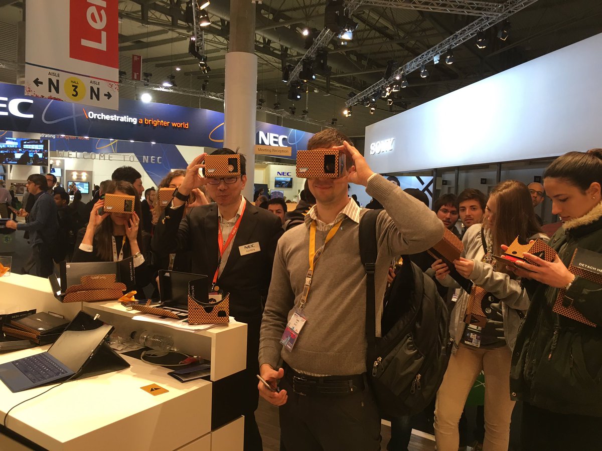 MariaCCalzada's tweet image. #sapmwc16 #virtualReality #SAPNextGenConsulting @SAP_UA