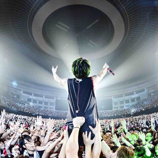 OneRockfun's tweet photo. ONE OK ROCK好きな皆さんRTお願いします！
どんどん繋がりたいです！
いろんな人と関われたらいいなと思ってます🎤

#RTした人全員フォローする 
#OORerさんと繋がりたい 
#OORerさんRT https://t.co/1WDvnitMMe