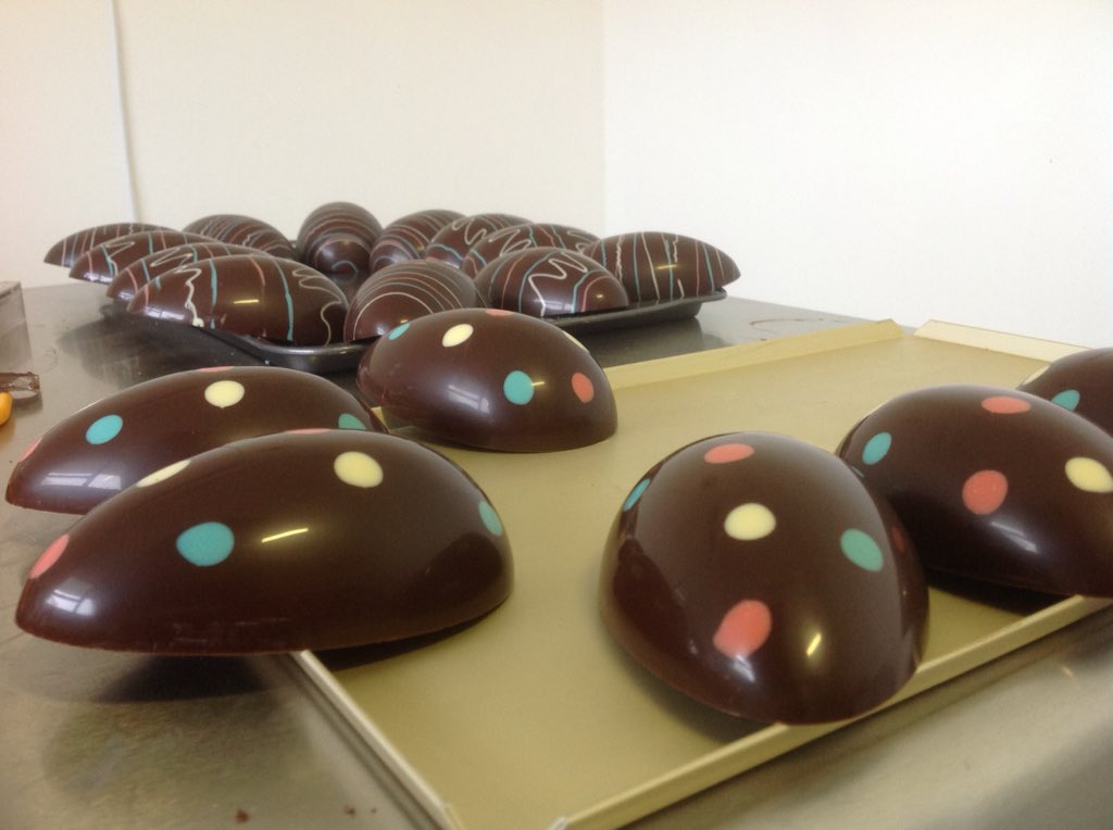 sjukla's tweet photo. Sjukla bunny is busy busy #belgian#chocolate#easter https://t.co/xY88ILHTvM