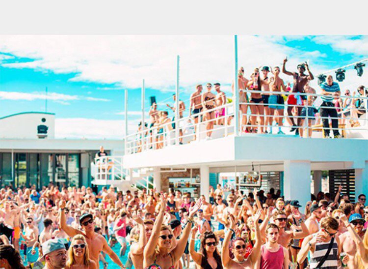 Not long till we're back lads 🍹🍺👏🏻😎 @hideoutfestival