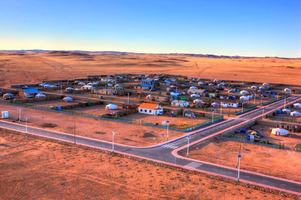 Дундговь-Гурвансайхан сум.
Төсвөөс мөнгө авалгүй иргэд өөрсдөө
3 сарын дотор ийм болгосон гэнэ
 Via:@GantuyaBatsuuri