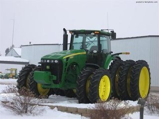 DuLaura2016's tweet photo. Various of tractors for Exporting.Contact with me if you need. https://t.co/3So2ExHSE4