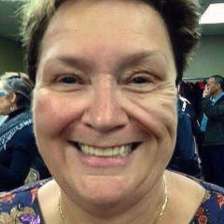 absolute1beauty's tweet photo. Face lift in a bottle 😲
half face #demo what side?
#mask gives you #temporary#facelift 72 hours  #social#occasion 👍👍 https://t.co/H7H1BoJGP6