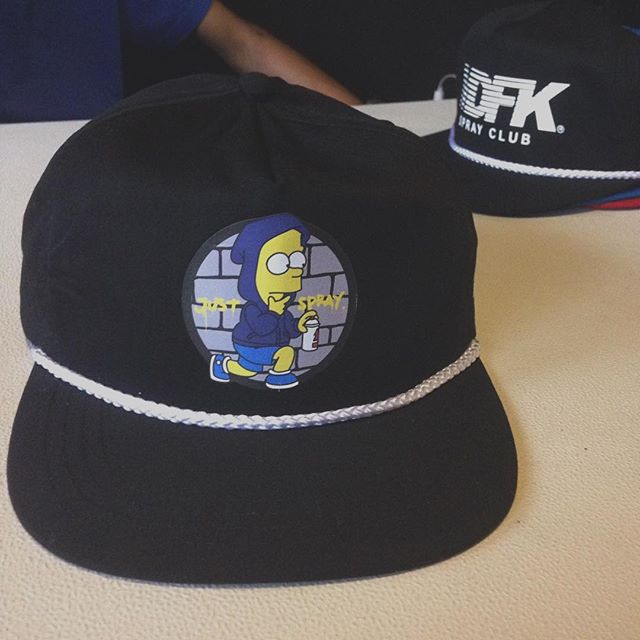 MDFK "just spray" snapback classic . idr 120.000 . tersedia di MDFK store. atau order ke 081806008668 (mdfkstore)